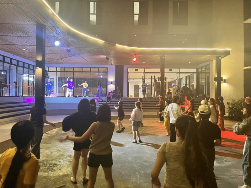 フィリピン留学 Cebu21 - EV Academy-Zumba-2